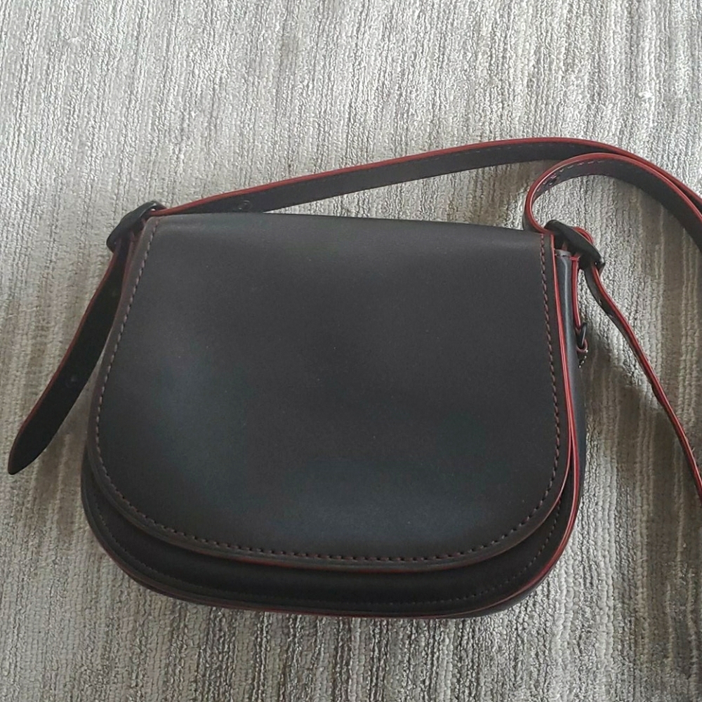 Coach glovetanned leather cross body